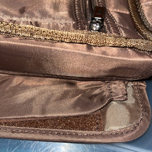 Lug - Picture 13 of 15